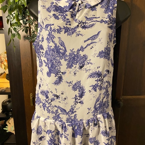 Sheer Blue & White Redherring Bird & Floral sleeveless blouse - Sz 10 - Picture 2 of 5